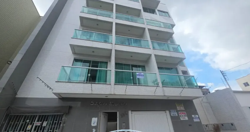 Código 4625 - aluga apartamento na rua ametista, bairro iguaçu, 110m², 03 quartos, sendo 01 suíte com armários e sacada, 01 banheiro social com armário, sala/copa com sacada, cozinha com armário, área