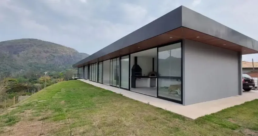 Casa com 3 quartos à venda na Estrada Crescencio Costa, 1000, Itaipava, Petrópolis