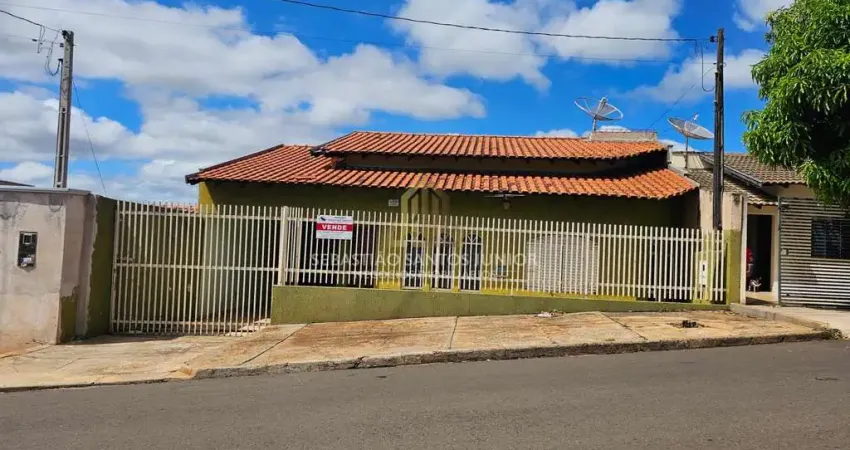 Casa à venda no jardim morumbi, cornélio procópio - 3 dorms, r$300mil