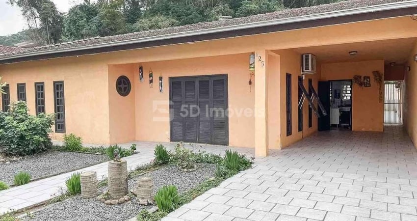 Casa 3 dormitórios em Rocio Pequeno-São Francisco do Sul, SC
