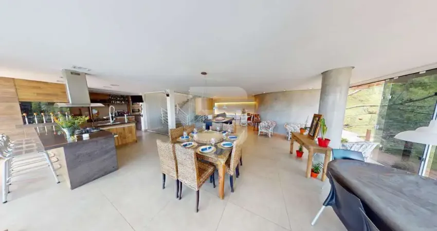 Casa de 5 Dormitórios em Santo Antônio - Florianópolis/SC