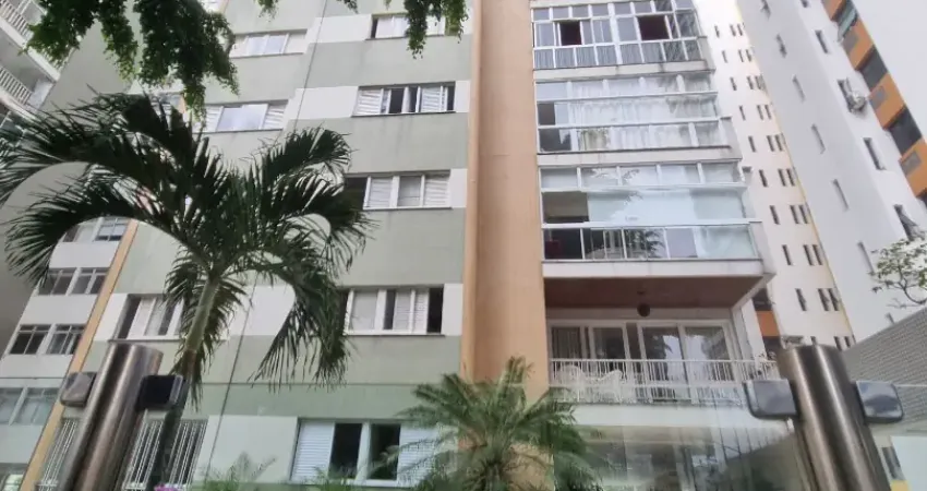 Apto venda na melhor rua da graça,com 212 m² 4 quartos com 2 suites,2 garagens soltas