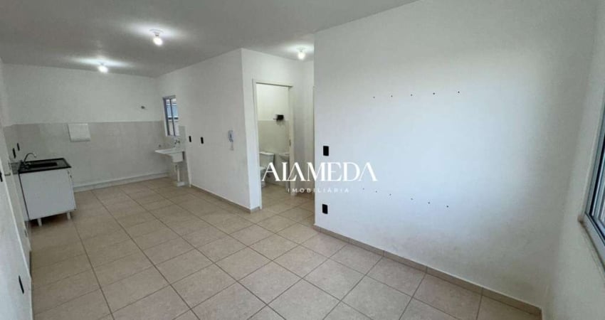 Apartamento com 2 Quartos na Região Norte para alugar, 45 m² por R$ 750/mês - Cinco Conjuntos - Londrina/PR