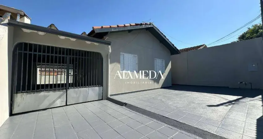 Casa com 3 Quartos para alugar, 80 m² por R$ 1.400/mês - Conjunto Parigot de Souza 1 - Londrina/PR