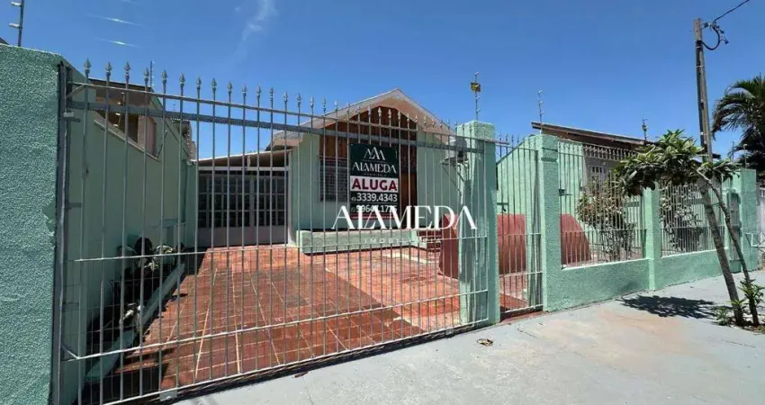 Casa com 3 dormitórios sendo 1 suíte para alugar, 110 m² por r$ 2.851/mês - aeroporto - londrina/pr