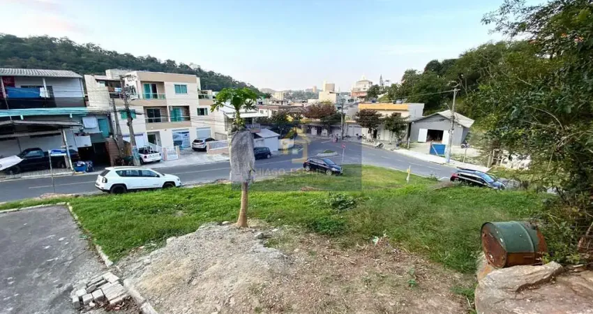 Terreno de Esquina - Bairro Nações - Balneário Camboriú!