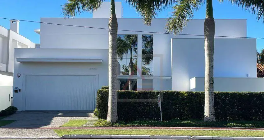 Casa com 5 quartos, sendo 3 suítes à venda, 485 m² por R$ 7.850.000 - Jurerê Internacional - Florianópolis/SC