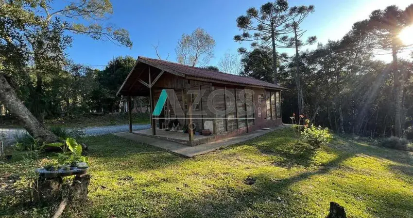 Chácara com 4.000m² de área total  à venda  no bairro Roseira em Colombo por R$ 485.000,00