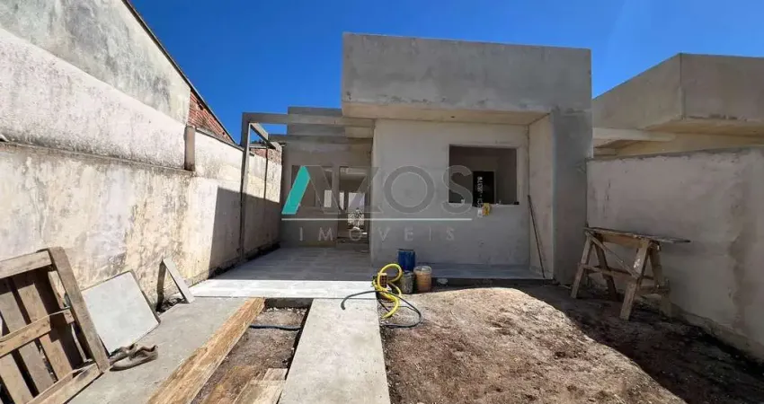 Casa com 03 dormitórios localizada no bairro guaraituba em colombo