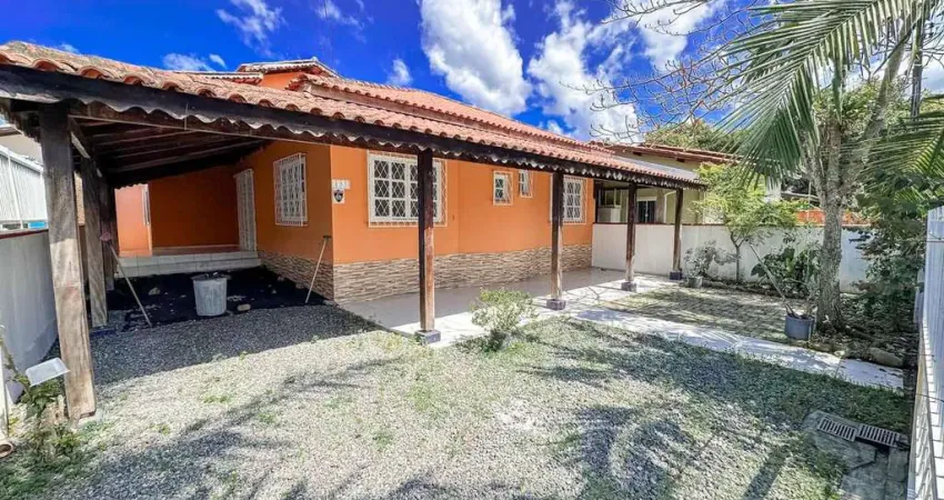 Casa com 6 dormitórios à venda, 174 m² por R$ 690.000,00 - Nossa Senhora da Paz - Balneário Piçarras/SC