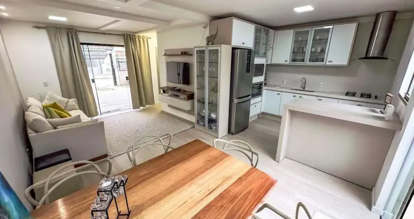 Sobrado com 3 dormitórios à venda, 111 m² por r$ 729.000,00 - centro - balneário piçarras/sc