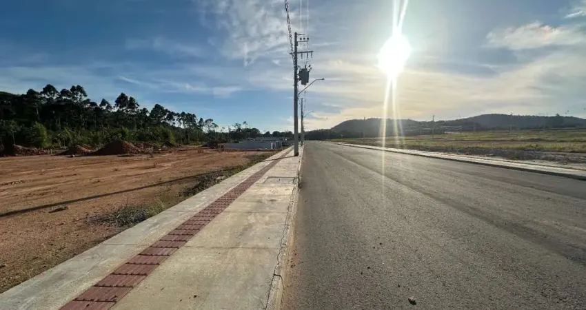 Terreno empresarial a venda- 704 m² por r$ 630.000 - balneário piçarras/sc