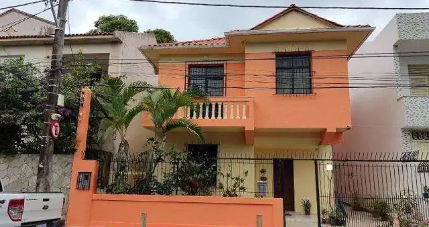 Casa duplex, solta, 5 suítes, no Boulevard Suíço &#8211; Nazaré – Salvador