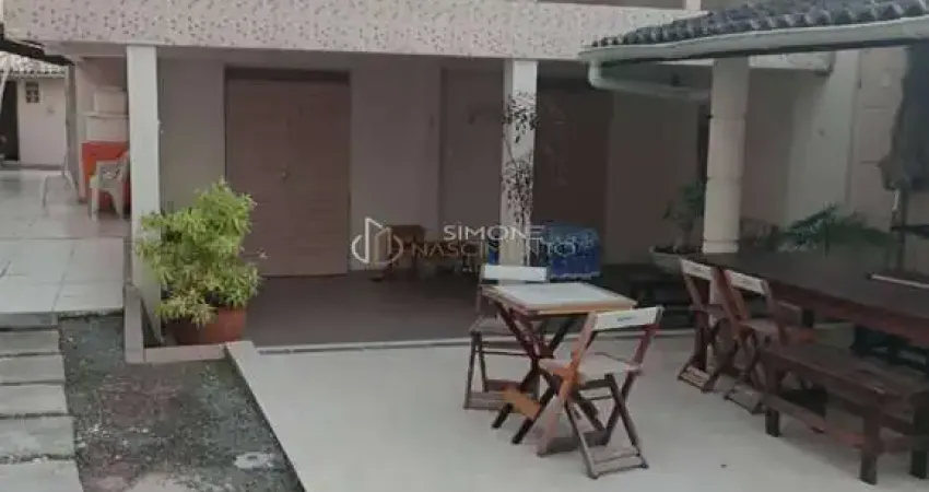 Casa para temporada 4/4 e 4 suites, comporta 15 pessoas: praia do flamengo