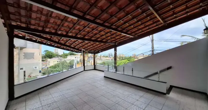 Casa em condomínio fechado com 4 quartos para alugar na Rua Camuripeba, 68, Piatã, Salvador