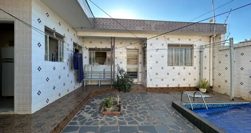 Casa com 3 quartos à venda na Rua Sabinópolis, Carlos Prates, Belo Horizonte