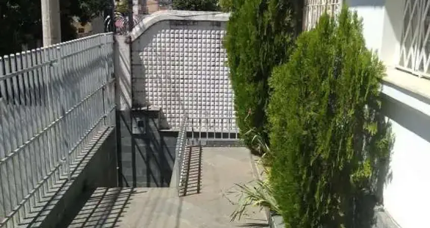 Casa com 6 quartos à venda em Belo Horizonte