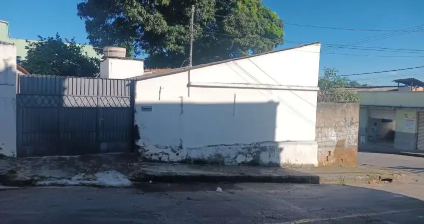 Casa com 3 quartos à venda na Rua Tabatinga, João Pinheiro, Belo Horizonte