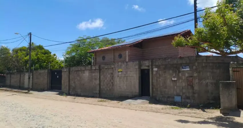 Casa para Venda em Fortaleza, Sapiranga, 4 dormitórios, 1 suíte, 3 banheiros, 4 vagas