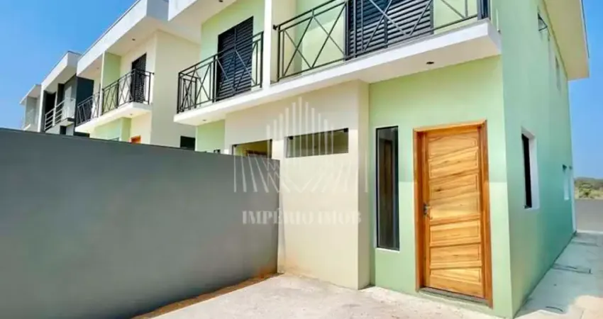 casa impecável com 3 dormitórios e 2 vagas de garagem