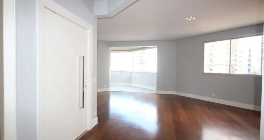 Apartamento com 3 quartos para alugar na Avenida Juriti, 165, Vila Uberabinha, São Paulo