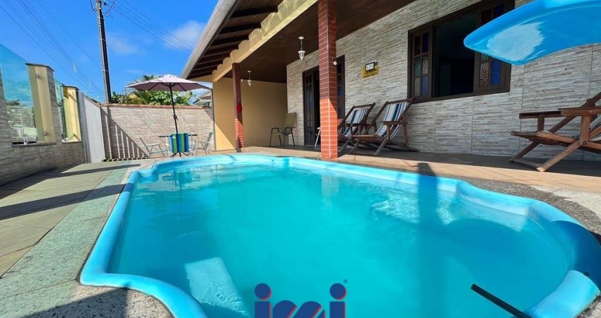 Casa com 6 quartos à venda no Santa Terezinha, Pontal do Paraná 