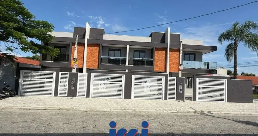 Sobrados a venda no centro de Matinhos