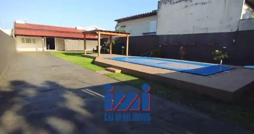 Casa com 3 quartos à venda no Centro, Guaratuba 