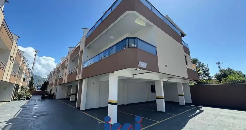 Apartamento dúplex a venda no centro de Matinhos