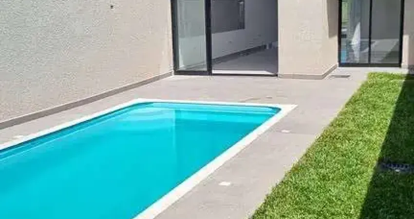 Casa alto padrão a venda em Guaratuba