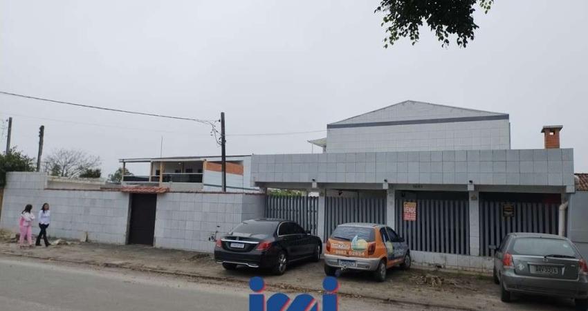 Sobrado em Condomínio Com Piscina Na Praia
