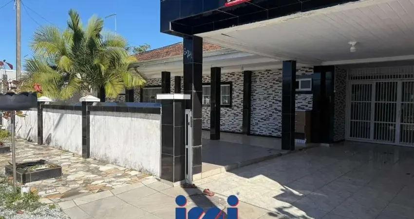 Casa com 3 quartos à venda no Saint Etiene, Matinhos 