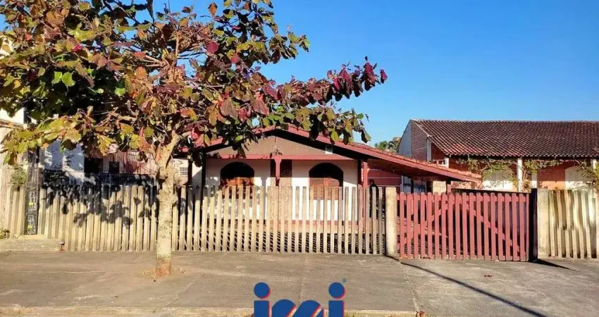 Casa com 6 quartos à venda no Centro, Guaratuba 