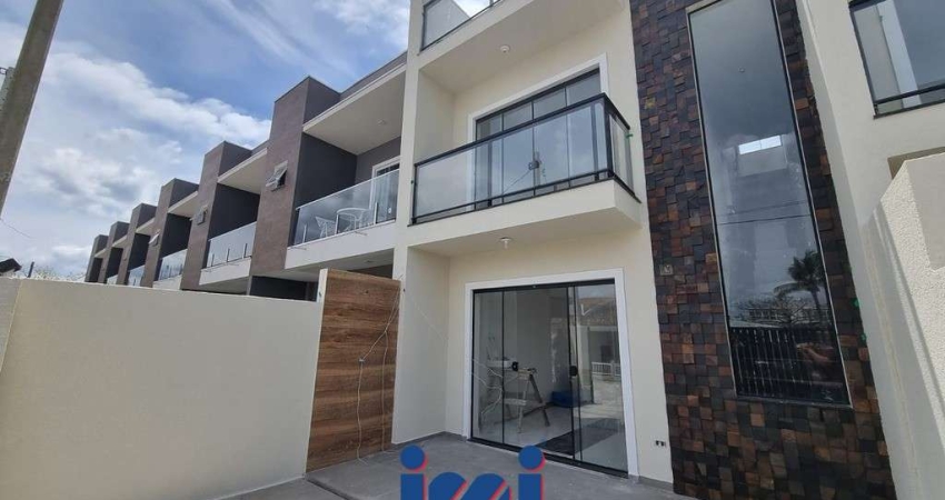 Triplex á venda em Praia de Leste