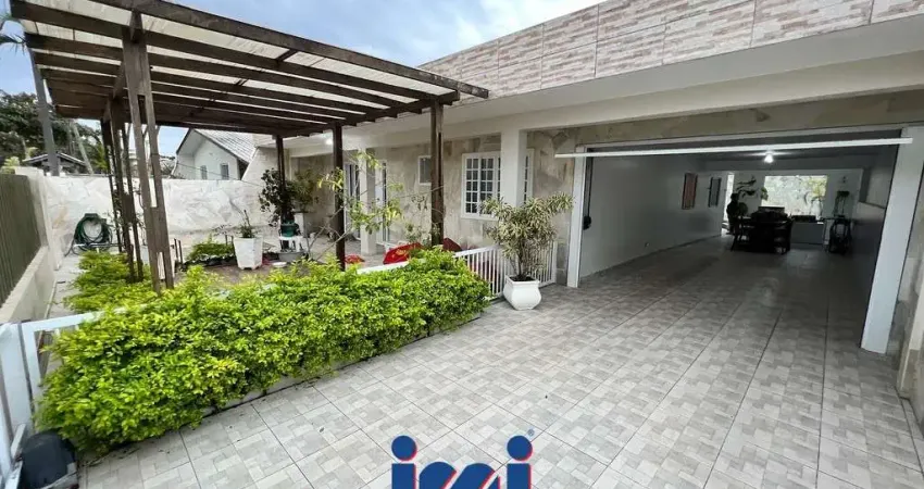Casa com 5 quartos na praia