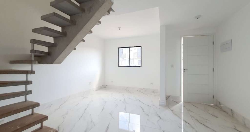 Casa em Condomínio em Cotia-SP, Bairro Capuava. 3 quartos, 1 suíte, 1 sala, 2 vagas, 70m². Venha conferir!