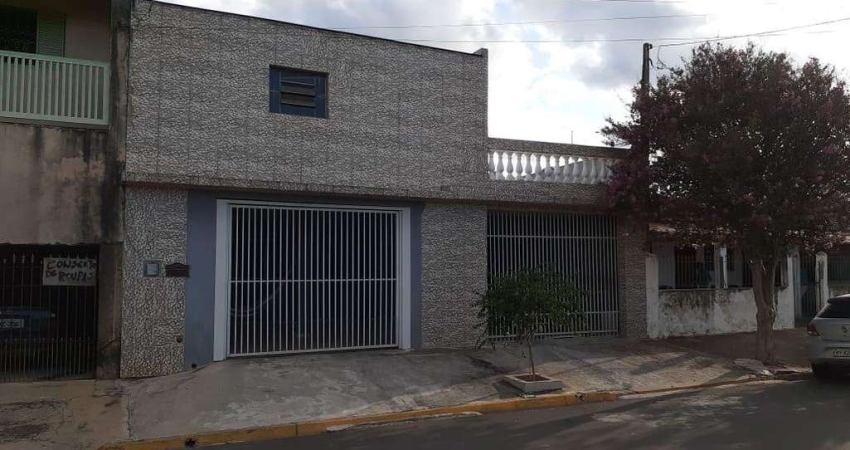 Sobrado com 4 dormitórios à venda, 300 m² por R$ 650.000,00 - Parque Balneário Carimã - Elias Fausto/SP