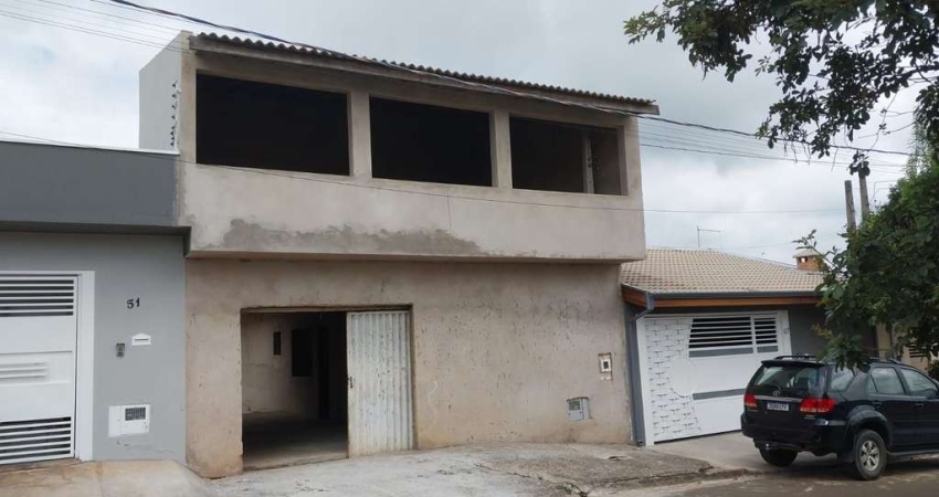 Sobrado com 4 dormitórios à venda, 334 m² por R$ 420.000,00 - Jardim Dos Lagos - Elias Fausto/SP