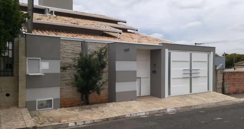 Casa com 3 quartos à venda no Centro, Elias Fausto