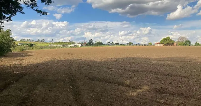 Sítio com 2 dormitórios à venda, 40000 m² por R$ 1.700.000,00 - Saltinho - Elias Fausto/SP