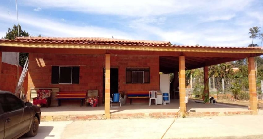 Chácara com 2 dormitórios à venda, 1250 m² por R$ 550.000,00 - Chapada - Salto/SP