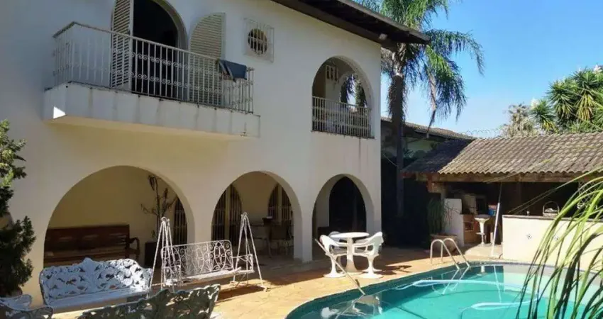 Casa Assobradada à venda próximo ao rio Preto Shopping, Vila São José, São José do Rio Preto.