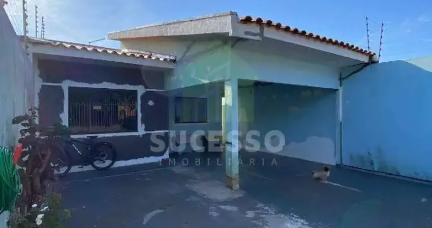 Casa ampla e reformada no pioneiros catarinenses - 3 quartos, suíte e área gourmet!