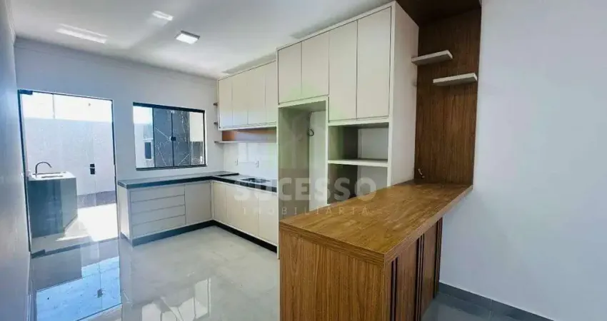 Casa com suíte + 2 dormitórios e semi mobiliada no recanto tropical iv