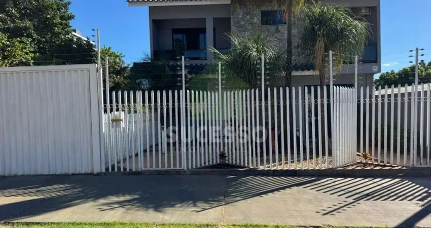 Sobrado com suíte master com closet 2 quartos piscina edícula e 10 vagas no cancelli