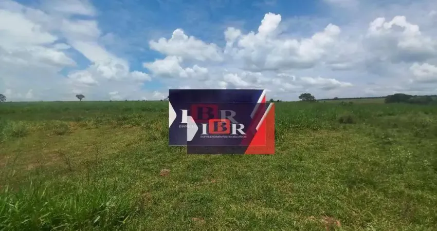 Fazenda à venda na Zona Rural, Água Clara 
