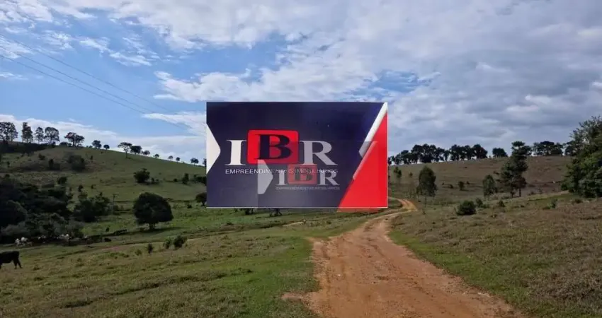 Chácara / sítio à venda na Zona Rural, Botucatu 