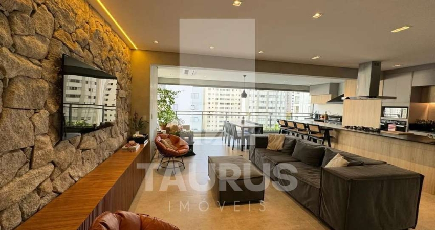 Apartamento à venda com 3 quartos, 2 vagas , em Moema, São Paulo
