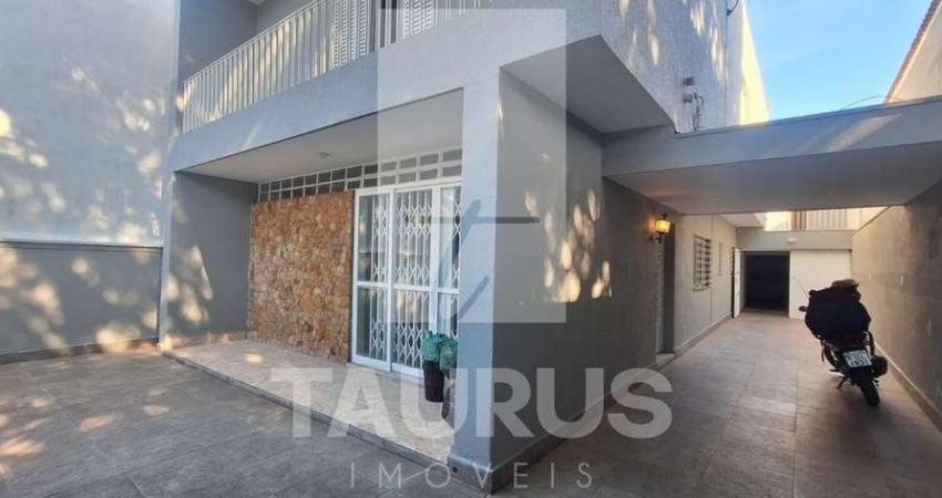 Sobrado para venda e locação no Brooklin, 3 dormitórios, 5 vagas, 300 m².