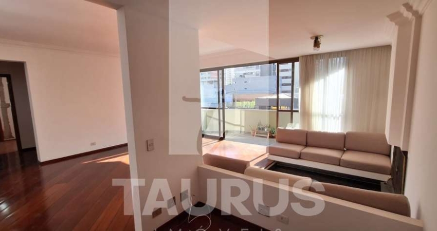 Apartamento para alugar, 3 quartos, em Moema, São Paulo.